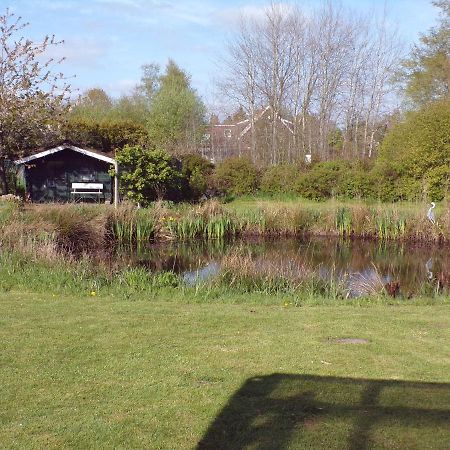 Ferienwohnung Aurich Sandhorst Eg Mit Terrasse Und Kleinem Garten Luaran gambar