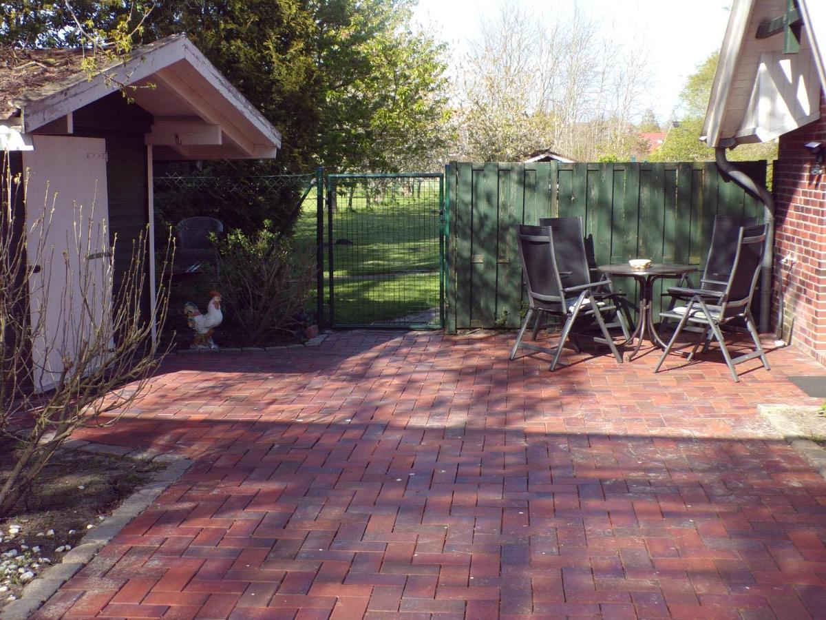 Ferienwohnung Aurich Sandhorst Eg Mit Terrasse Und Kleinem Garten Luaran gambar